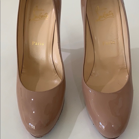 Christian Louboutin Nude Pump and Koko clutch - Picture 7 of 16